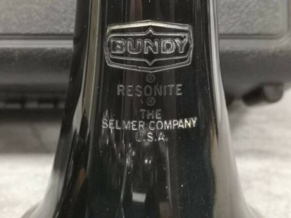 Selmer Bundy Resonite Clarinet with case